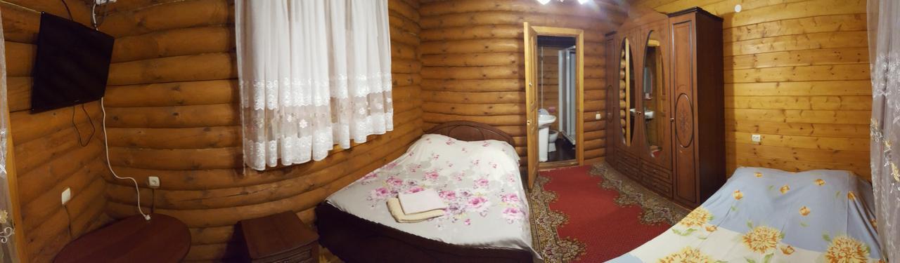 Гостиница У Ирины Пицунда Экстерьер фото