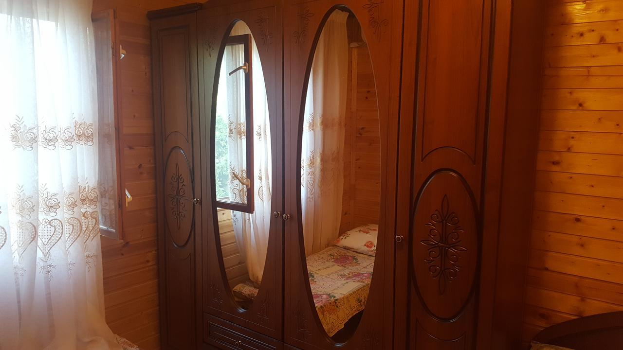 Гостиница У Ирины Пицунда Экстерьер фото